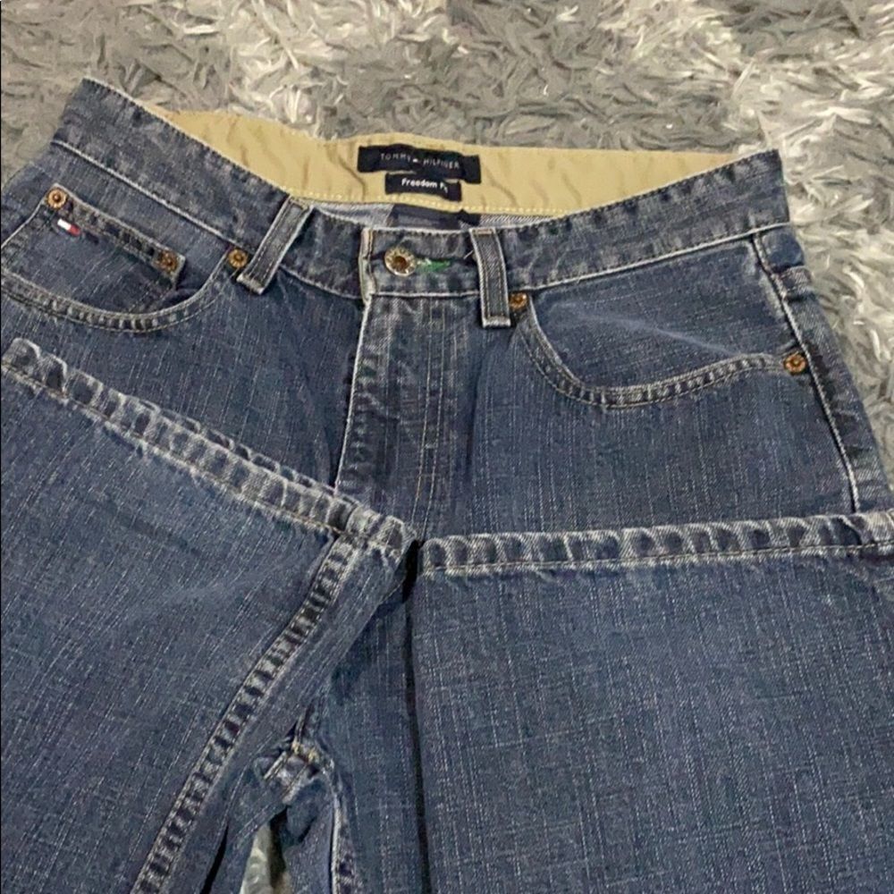 Tommy Hilfiger freedom fit jeans size 29 / 32 EUC straight leg - Picture 6 of 9